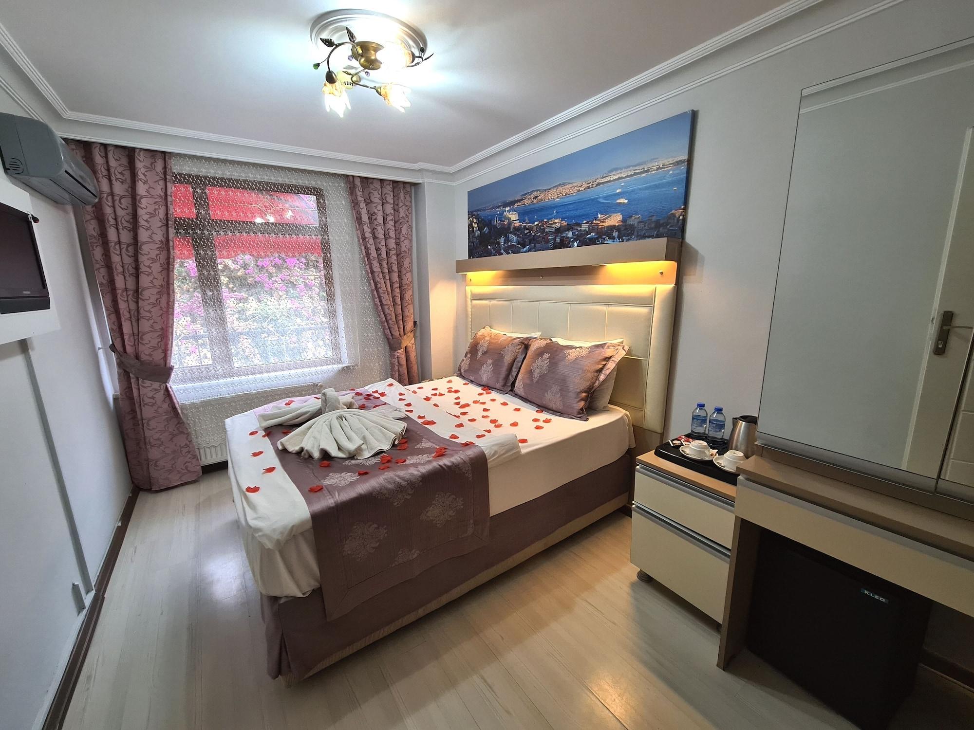 Oceans 7 Hotel Istanbul Exterior photo
