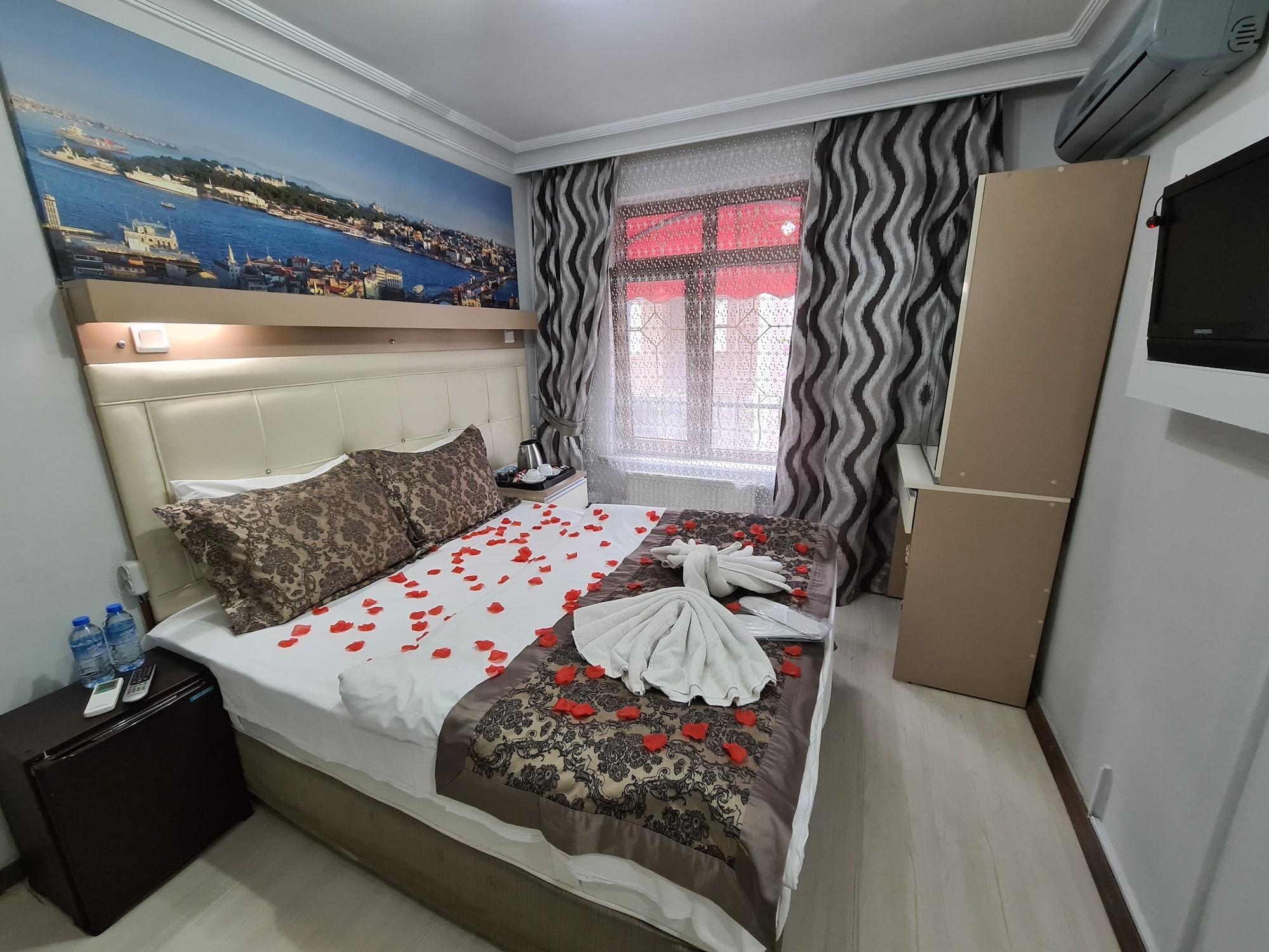 Oceans 7 Hotel Istanbul Exterior photo