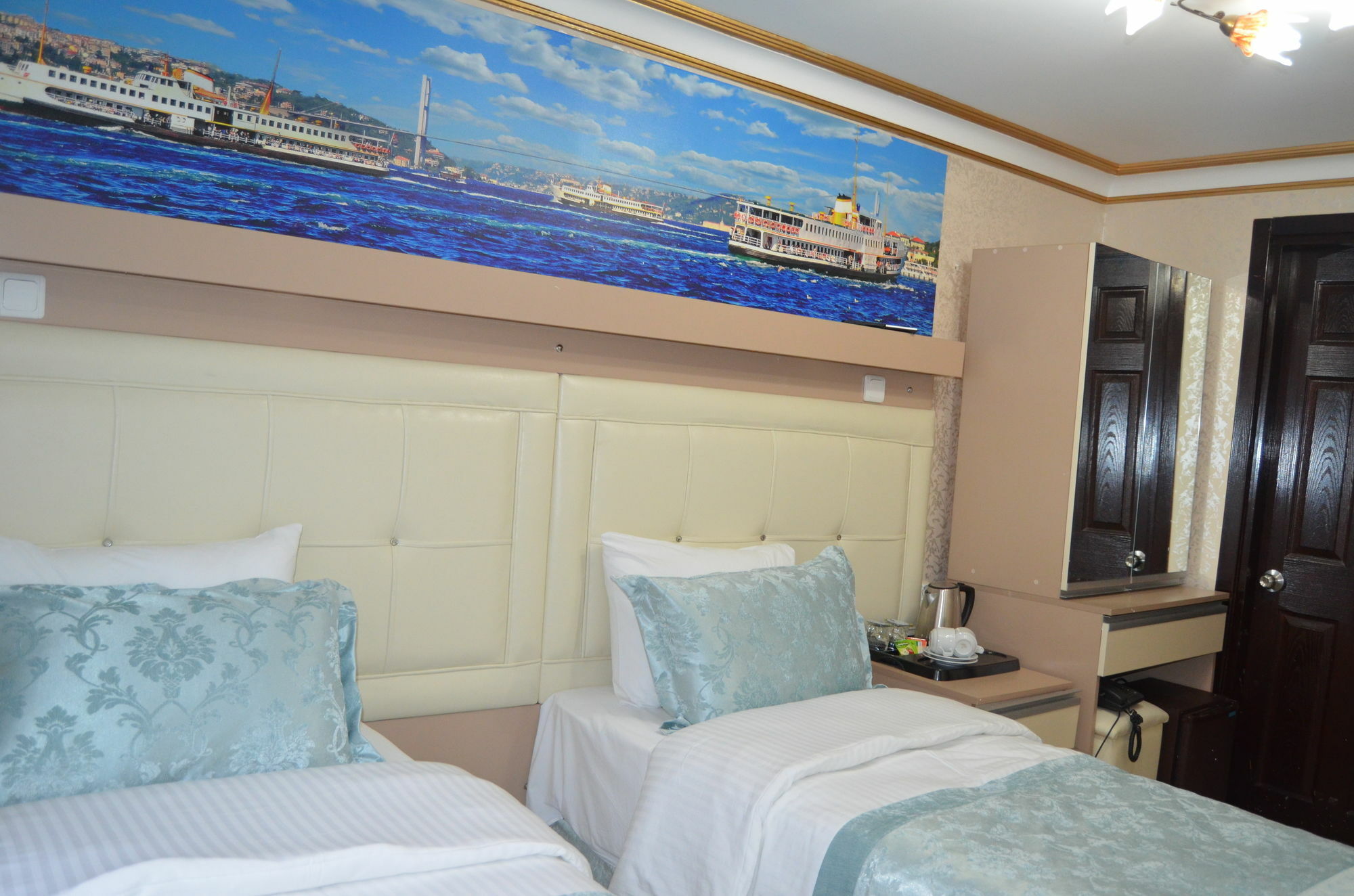 Oceans 7 Hotel Istanbul Exterior photo
