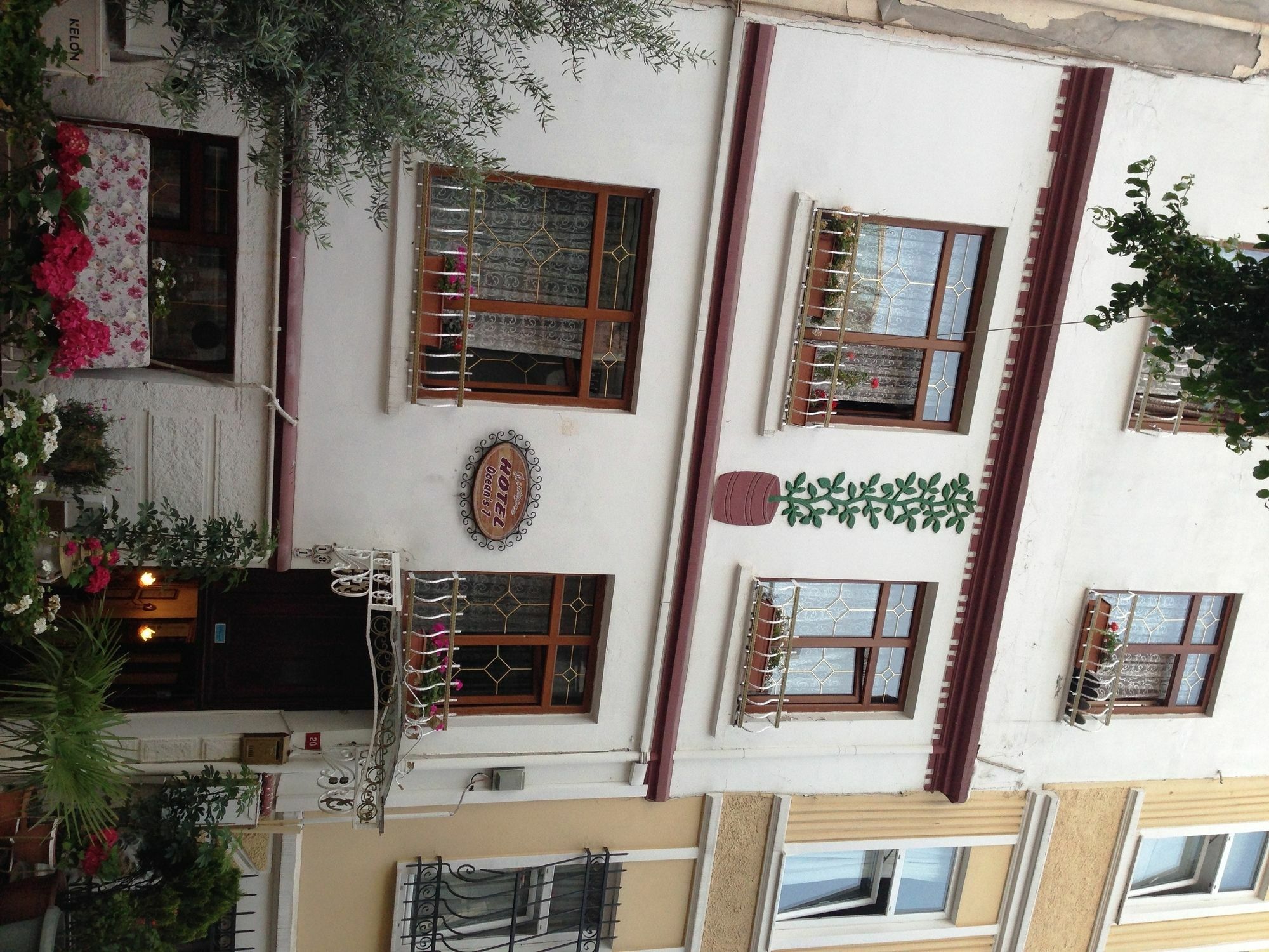 Oceans 7 Hotel Istanbul Exterior photo